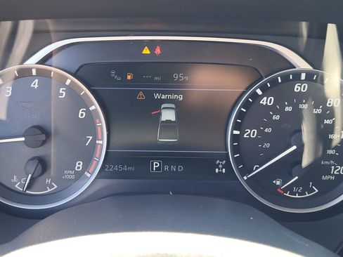 Certified 2024 Nissan Titan SV w/ SV Bronze Edition Package AWD/4WD image 20