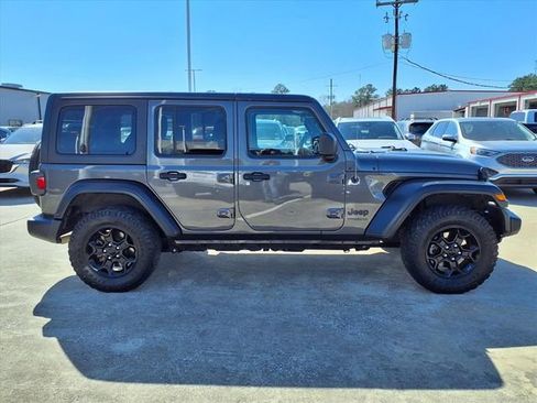 Used 2020 Jeep Wrangler Unlimited Sport image 5