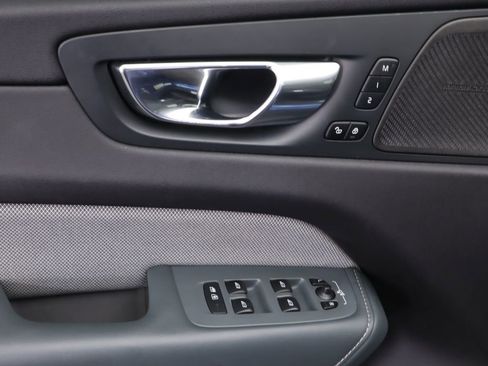 Used 2021 Volvo XC60 T5 R-Design w/ Protection Package Premier image 24