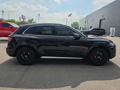 Used 2020 Audi Q5 2.0T Premium w/ Convenience Package AWD/4WD image 2