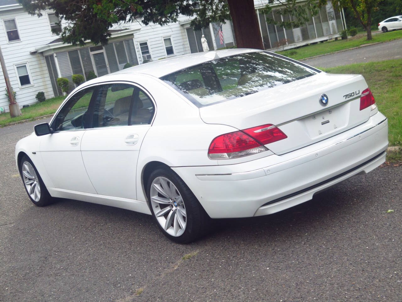 Used 2007 BMW 750Li RWD image 25