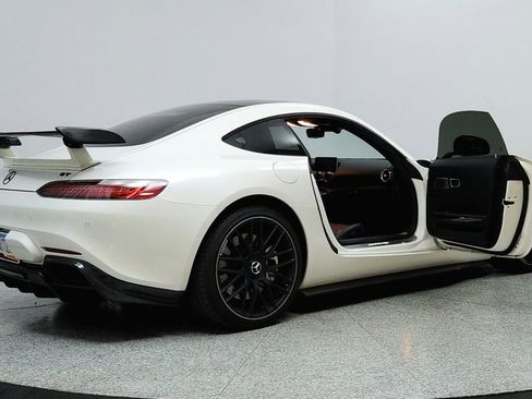 Used 2017 Mercedes-Benz AMG GT Coupe image 11