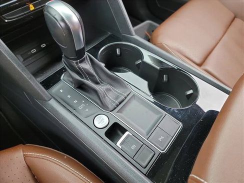 Used 2023 Volkswagen Atlas SE w/ Panoramic Sunroof Package FWD image 24