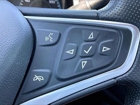 Used 2023 Chevrolet Malibu LT FWD image 17