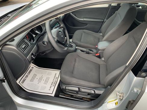 Used 2015 Volkswagen Jetta SE image 10