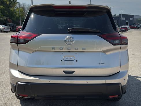 New 2026 Nissan Rogue SV w/ SV Premium Package image 7