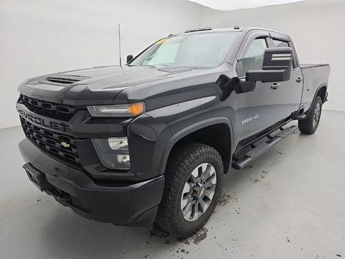 Used 2022 Chevrolet Silverado 2500 Custom w/ Custom Convenience Package AWD/4WD image 6