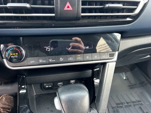 Used 2023 Kia Seltos S w/ Navigation Package image 24