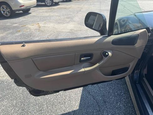 Used 2001 BMW Z3 3.0i RWD image 10