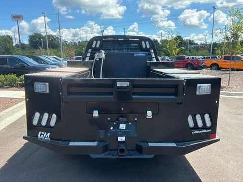 Used 2024 Ford F550 4x4 Crew Cab Super Duty image 8