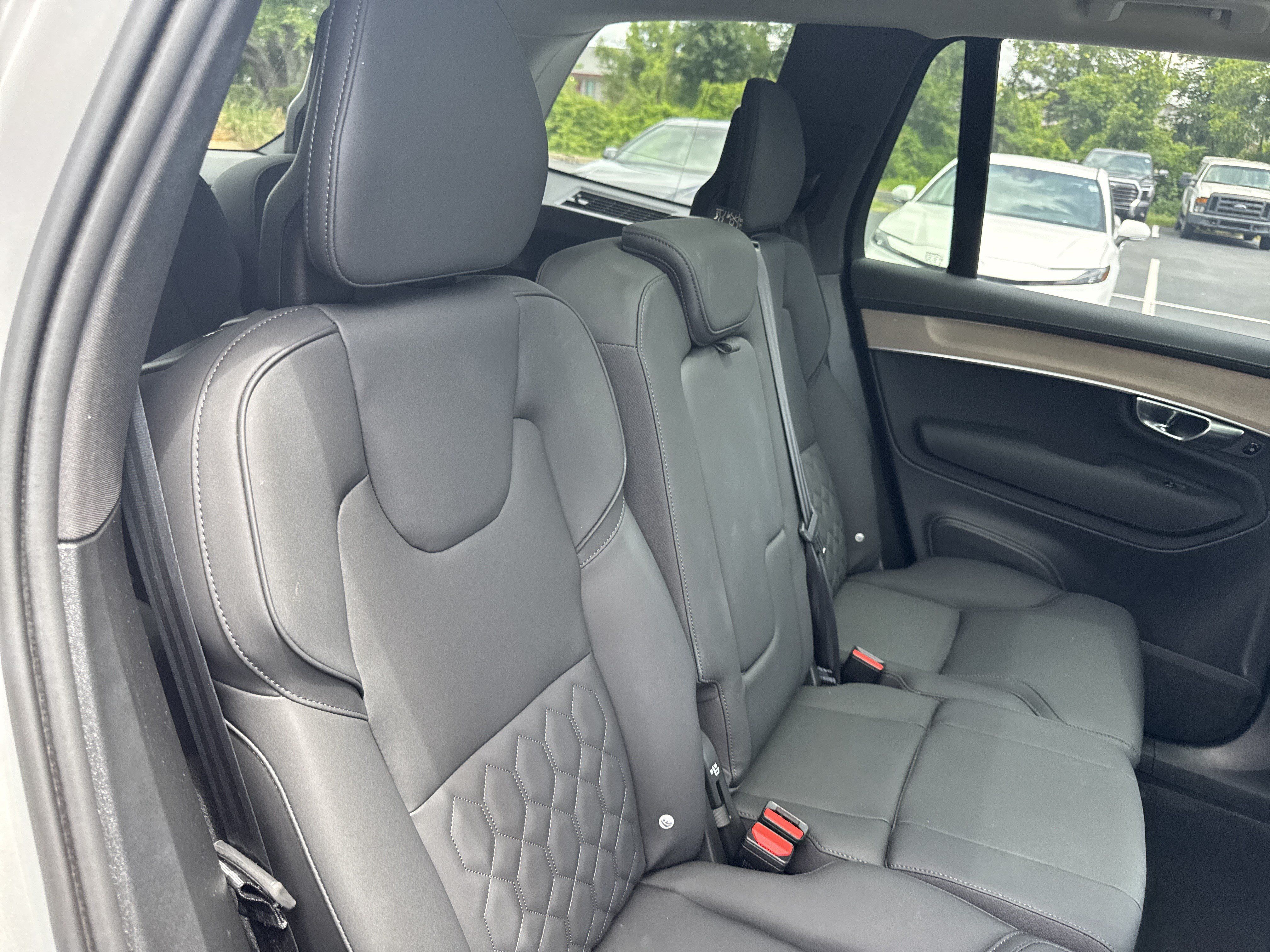 Used 2025 Volvo XC90 B6 Plus AWD/4WD image 35