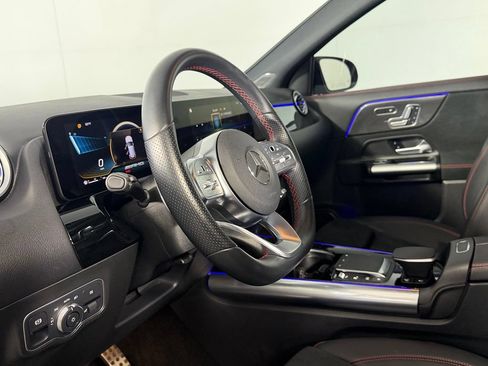 Used 2023 Mercedes-Benz GLA 35 AMG 4MATIC image 20