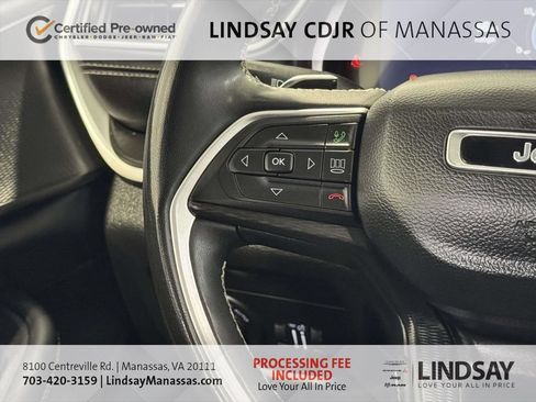 Used 2023 Jeep Grand Cherokee Laredo w/ Luxury Tech Group I AWD/4WD image 32