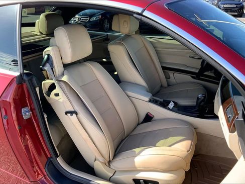 Used 2013 BMW 328i Convertible image 9