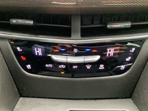 Used 2018 Cadillac CT6 Luxury image 29