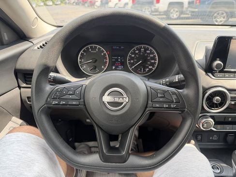 Used 2024 Nissan Sentra S FWD image 13