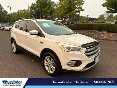 Used 2017 Ford Escape SE w/ Equipment Group 201A