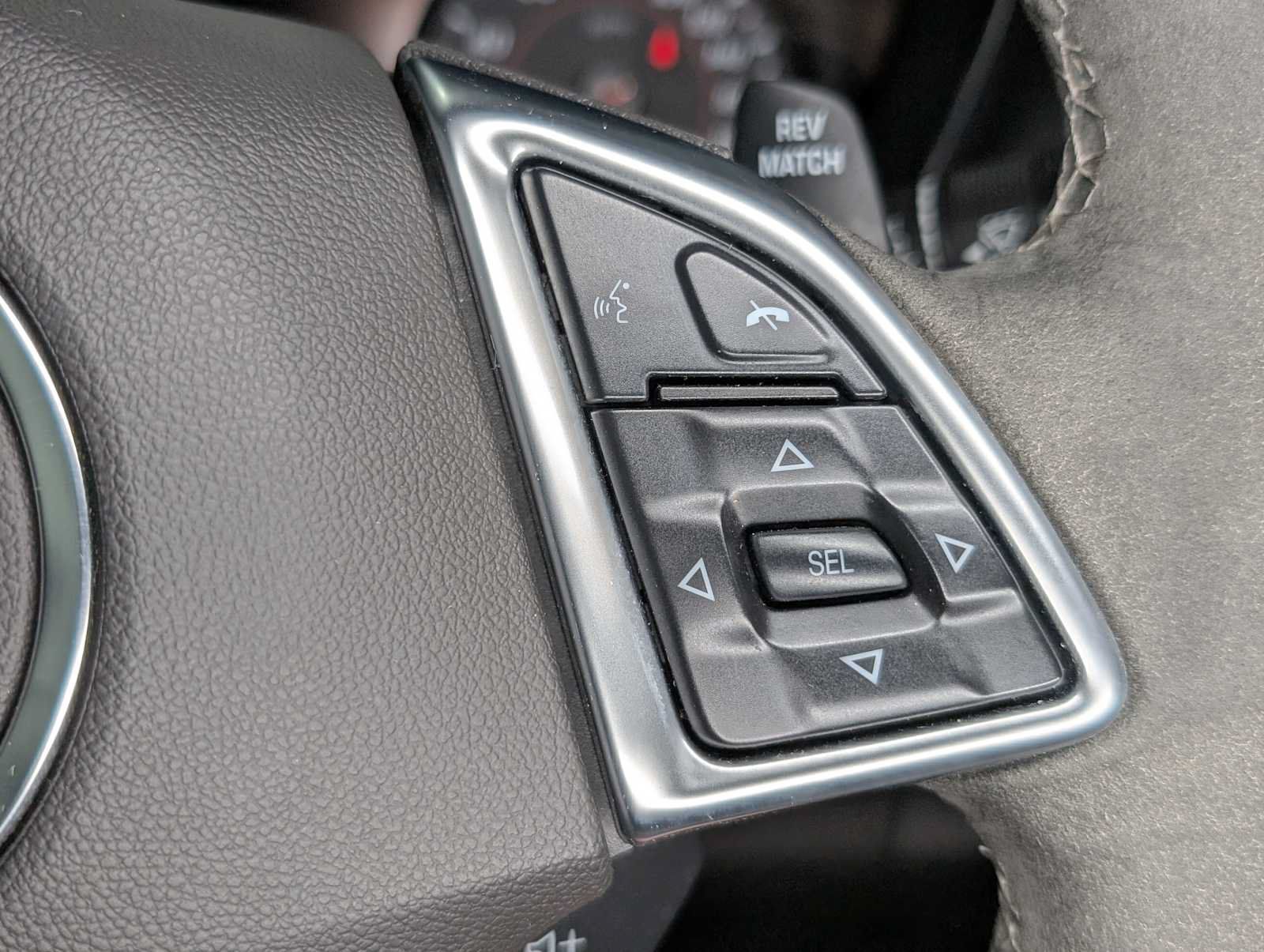 Used 2018 Chevrolet Camaro SS RWD image 30