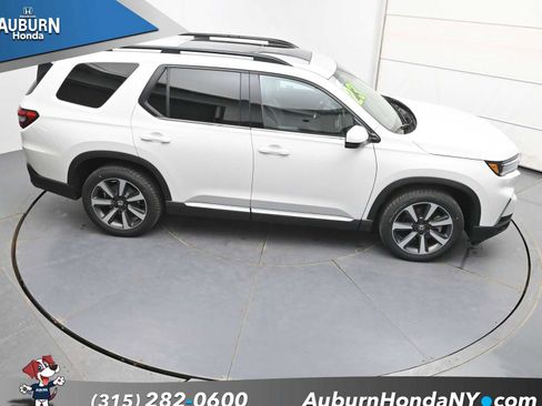 Used 2023 Honda Pilot Elite image 30