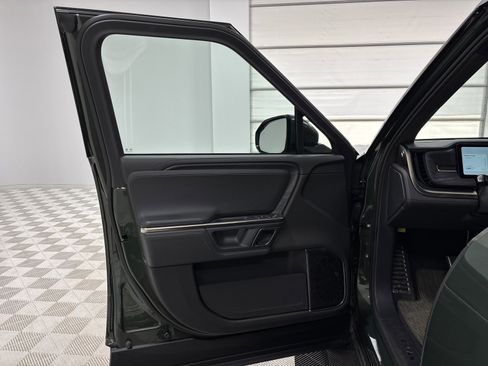 Used 2024 Rivian R1S Adventure AWD/4WD image 16