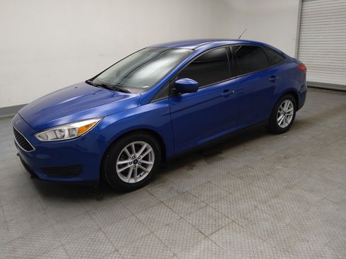 Used 2018 Ford Focus SE image 2