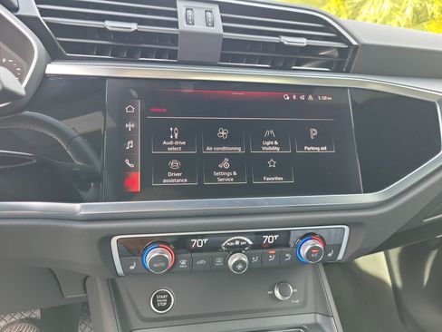 Used 2025 Audi Q3 2.0T Premium w/ Convenience Package image 25