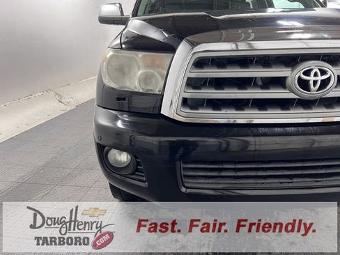 Used 2011 Toyota Sequoia Platinum image 10