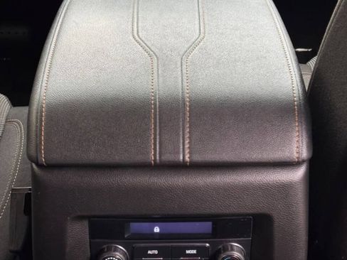 Used 2019 Chevrolet Traverse LS FWD image 33