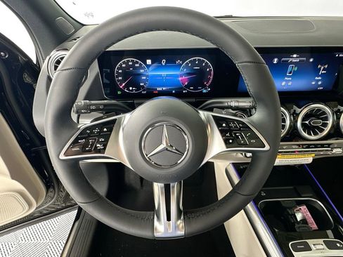 New 2026 Mercedes-Benz GLA 250 image 11