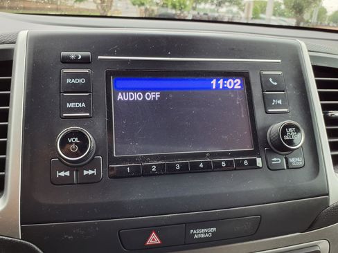 Used 2019 Honda Pilot LX image 6