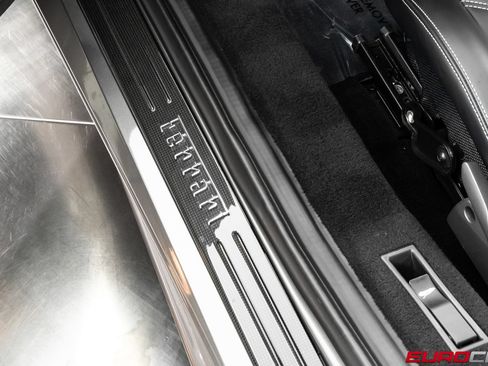 Used 2018 Ferrari 488 GTB RWD image 47