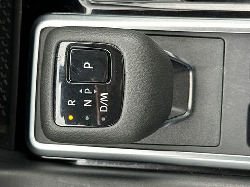 Used 2022 Nissan Pathfinder SL w/ SL Premium Package image 19