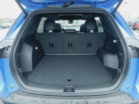 New 2025 Chevrolet Equinox RS AWD/4WD image 12