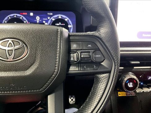 Used 2025 Toyota Tacoma TRD Pro AWD/4WD image 24