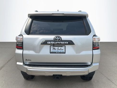 Used 2023 Toyota 4Runner TRD Off-Road Premium w/ Moonroof Package AWD/4WD image 5