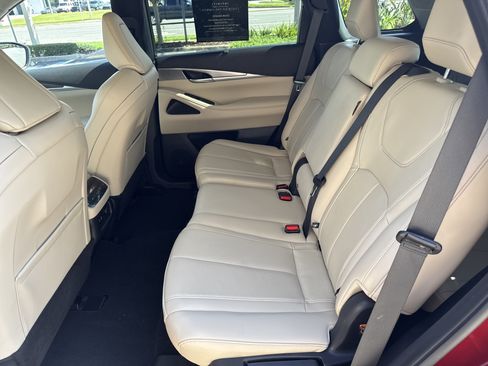 Certified 2023 INFINITI QX60 Luxe w/ Cargo Package FWD image 13