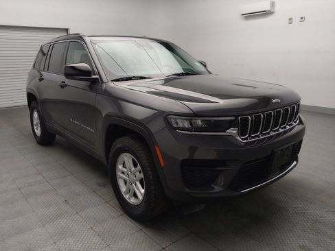 Used 2023 Jeep Grand Cherokee Laredo RWD image 13