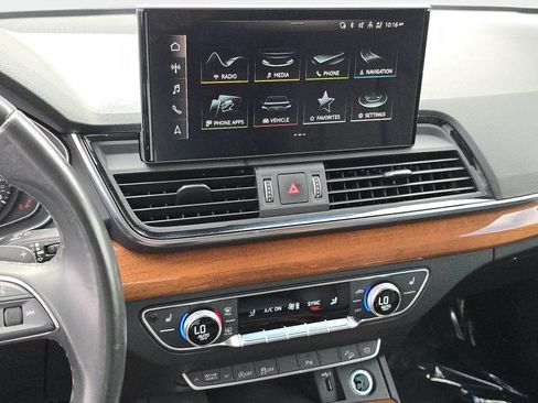Used 2023 Audi Q5 2.0T Premium w/ Convenience Package AWD/4WD image 26