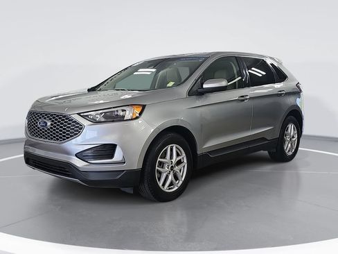 Used 2023 Ford Edge SEL AWD/4WD image 9