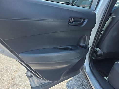 Used 2022 Toyota Corolla Cross LE AWD/4WD image 26