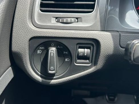 Used 2017 Volkswagen Golf Alltrack SE AWD/4WD image 23