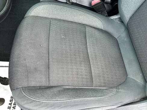 Used 2020 Chevrolet Silverado 1500 LT w/ Convenience Package image 18