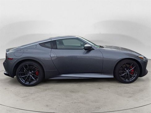 Used 2024 Nissan Z Performance w/ Floor Mat Package image 6