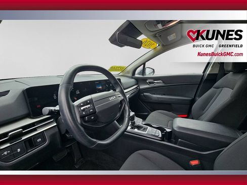Used 2026 Kia Sportage LX FWD image 15