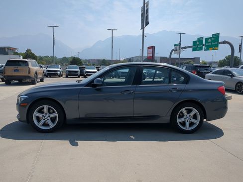 Used 2015 BMW 328i xDrive Sedan AWD/4WD image 2