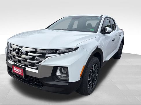 Used 2022 Hyundai Santa Cruz SE w/ Cargo Package image 3