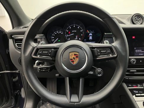 Used 2022 Porsche Macan GTS image 12