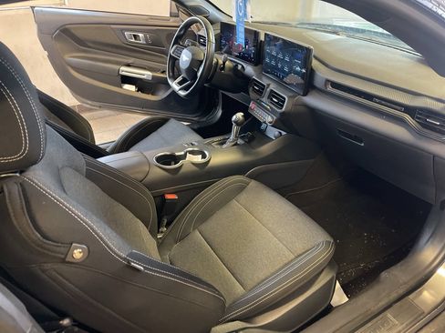 Used 2024 Ford Mustang GT RWD image 12