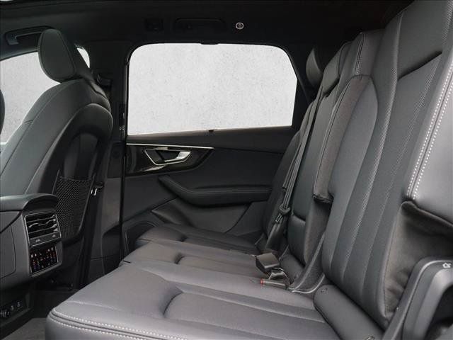 New 2026 Audi Q7 3.0T Premium Plus AWD/4WD image 17