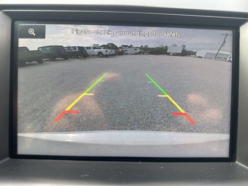 Used 2015 Ford Taurus Limited w/ Equipment Group 301A FWD image 31